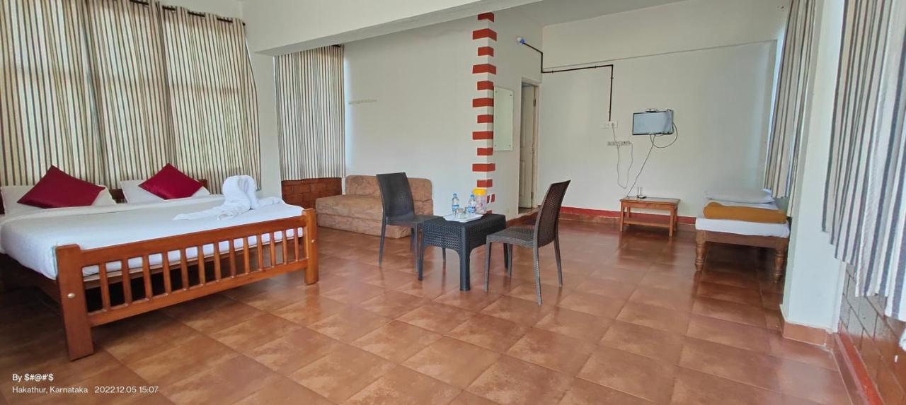 Pool Side Villa'S Of Coorg Madikeri Ngoại thất bức ảnh