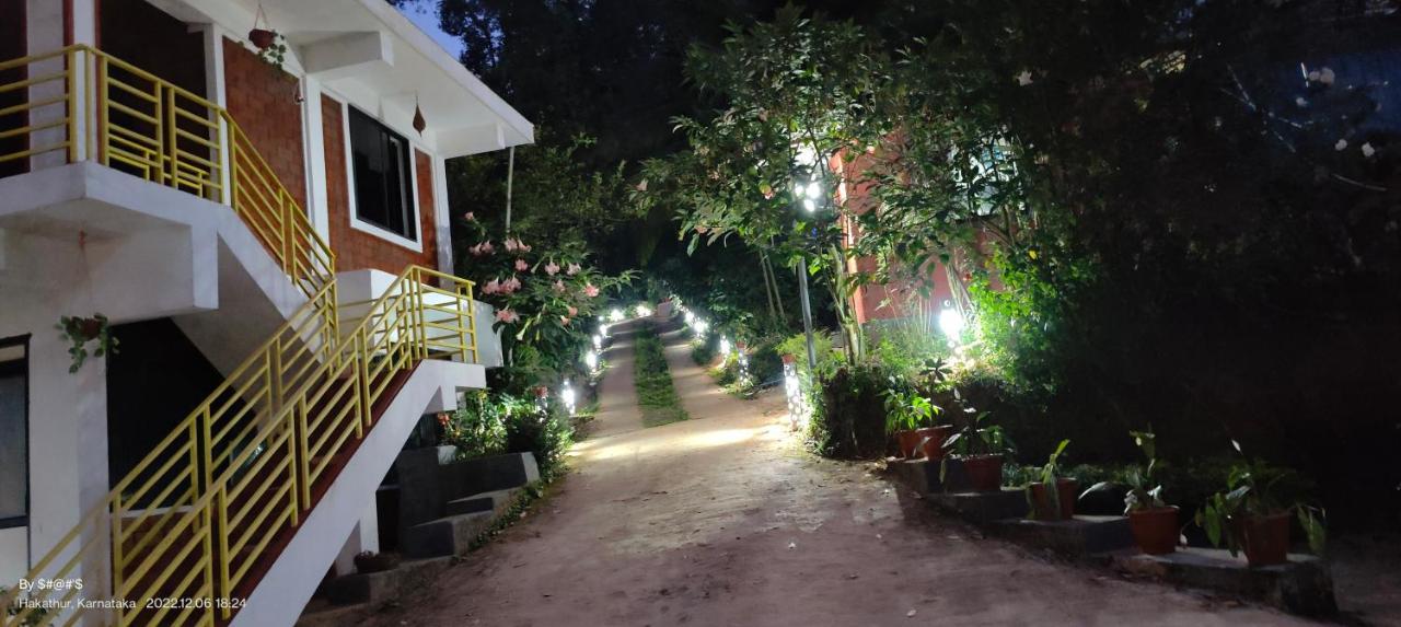 Pool Side Villa'S Of Coorg Madikeri Ngoại thất bức ảnh