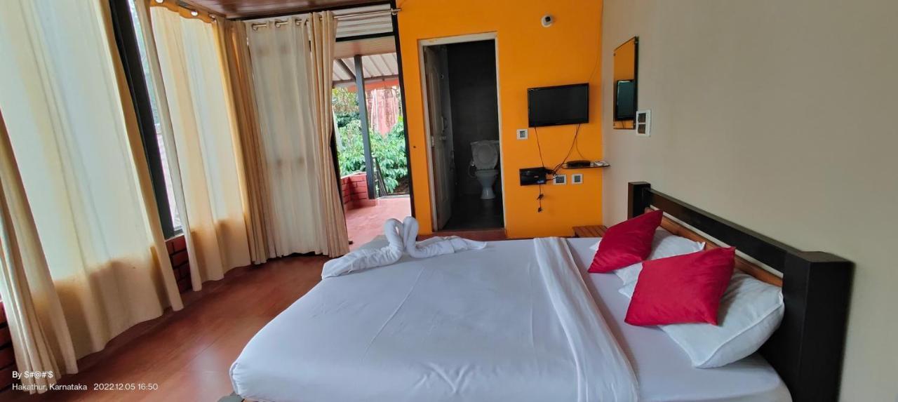 Pool Side Villa'S Of Coorg Madikeri Ngoại thất bức ảnh